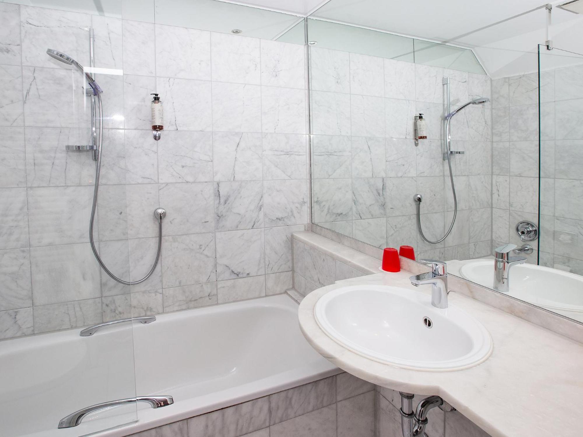 Dormero Hotel Bargenturm Lueneburg Kültér fotó